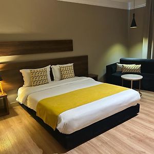 Premium King Room